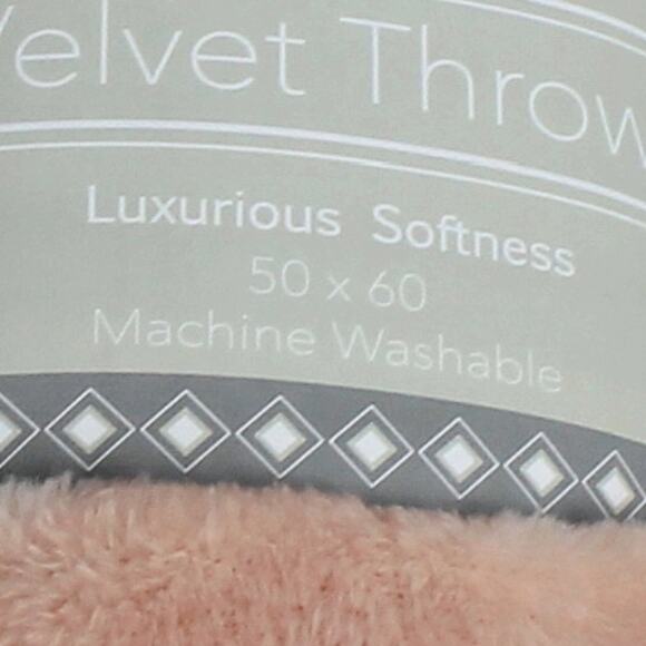 Stylish Home Velvet Throw Plush Lightweight Throw 50"X 60" Peach Frost - Picture 6 of 6